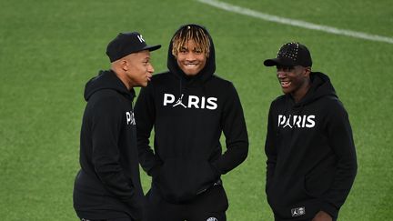 Des joueurs du PSG au stade Anfield à Liverpool, le 17 septembre 2018. (PAUL ELLIS / AFP)