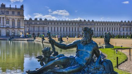 Versailles, la mémoire de la royauté, ville symbole aussi d'une certaine résistance à l'évolution du temps... (Illustration) (CALLE MONTES / PHOTONONSTOP VIA AFP)