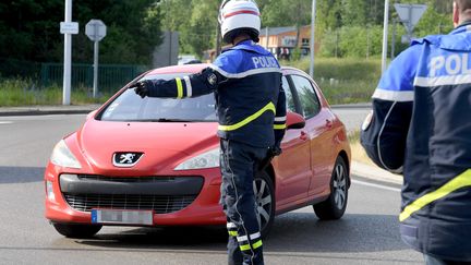 Opération de contrôle routier à Bourg-en-Bresse (Rhône-Alpes), le 18 mai 2022.&nbsp; (MAXPPP)