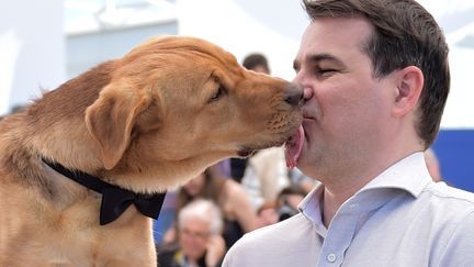 Le réalisateur hongrois, présent à "Un certain regard", retrace les mésaventures d'une petite fille et de son meilleur ami, un chien. 
 (BERTRAND LANGLOIS / AFP)