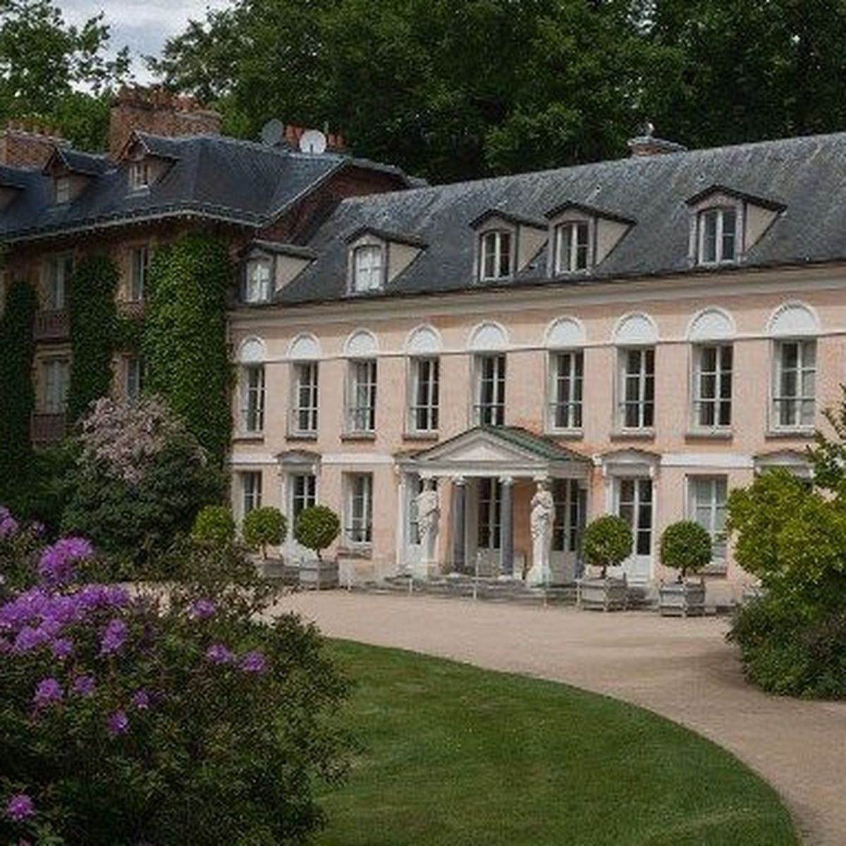 La Maison De Chateaubriand A Chatenay Malabry Fete Les 250 Ans De La Naissance De L Ecrivain Botaniste