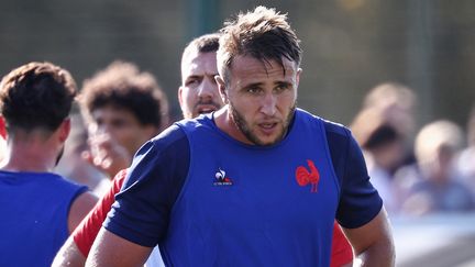 Le troisième ligne international de Toulouse, Anthony Jelonch, lors de l'entraînement de l'équipe de France à Rueil-Malmaison, le 11 septembre 2023. (ANNE-CHRISTINE POUJOULAT / AFP)