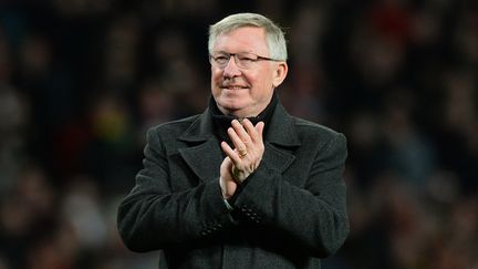 L'entra&icirc;neur de Manchester United, Alex Ferguson, le 22 avril 2013 au stade d'Old Trafford, &agrave; Manchester (Royaume-Uni). (PAUL ELLIS / AFP)