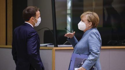 Le président français Emmanuel Macron et la chancelière allemande, Angela Merkel, lors d'un sommet européen consacré entre autre à la question du Brexit, jeudi 15 octobre 2020.&nbsp; (POOL THIERRY ROGE / BELGA MAG / AFP)