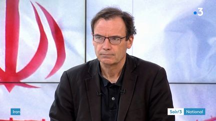 Thierry Coville, chercheur spécialiste de l'Iran à l'Institut des relations internationales et stratégiques (Iris) (France 3)