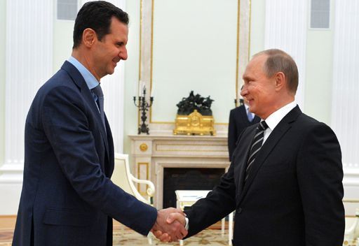 Le président syrien, Bachar al-Assad et son homologue russe, Vladimir Poutine, à Moscou le 20 octobre 2015 (ALEXEY DRUZHININ / RIA NOVOSTI / AFP)