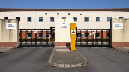 Le centre de rétention administratif du Mesnil-Amelot (Seine-et-Marne), le 2 mars 2023. (CORINNE SIMON / HANS LUCAS / AFP)