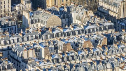 Une vue des toits de Paris, le 7 février 2018. (GARDEL BERTRAND / HEMIS.FR)