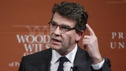 Montebourg fait polémique à Poitiers