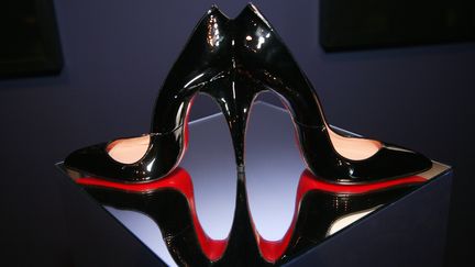 En appel, le tribunal de New York a reconnu mercredi 5 septembre que les fameuses semelles rouges de Louboutin pouvaient &ecirc;tre une marque d&eacute;pos&eacute;e. (EKATERINA CHESNOKOVA / RIA NOVOSTI)