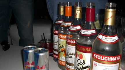 Des bo&icirc;tes de nuit gay &agrave; Londres et au Canada ont d&eacute;cid&eacute; de bannir les vodkas russes en juillet 2013. (PLANETC1 / FLICKR)