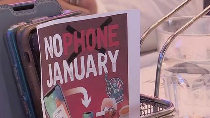 Tarn : un restaurant récompense les clients qui n’utilisent pas leur téléphone durant le repas (FRANCE 3)