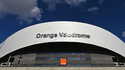 Le nom du stage vélodrome a officiellement changé dimanche 2 octobre 2016.&nbsp; (BORIS HORVAT / AFP)