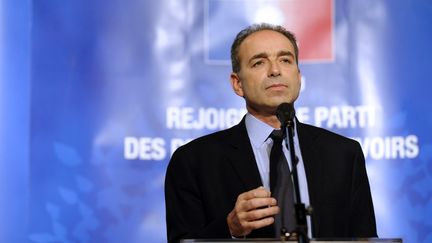 Le pr&eacute;sident &eacute;lu de l'UMP, Jean-Fran&ccedil;ois Cop&eacute;, lors d'un meeting &agrave; Nancy, le 2 d&eacute;cembre 2012.&nbsp; (JEAN-CHRISTOPHE VERHAEGEN / AFP)