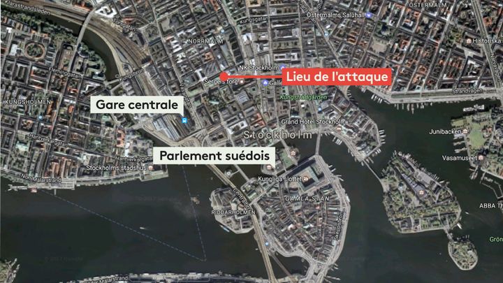 La carte du lieu où s'est déroulé une attaque au camion bélier, le 7 avril 2017, dans le centre-ville de Stockholm (Suède). (FRANCEINFO)