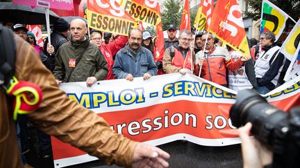 Manifestation à l'appel des organisations syndicales contre la réforme des retraites et les suppressions d'emploi, et pour la défense des services publics à Paris, le 24 septembre 2019. (CHRISTOPHE MORIN / MAXPPP)