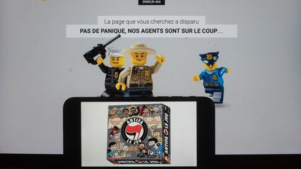 Le jeu "Antifa" avait été retiré des rayons de la Fnac, le 28 novembre 2022, après des protestations de l'extrême droite. (ROMAIN LONGIERAS / HANS LUCAS / AFP)