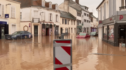 Intempéries : des inondations dans plusieurs communes du Calvados et de Seine-Maritime (France 2)