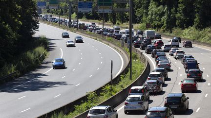 Un accident de la route a fait deux morts et un blessé grave sur l'A6 mercredi 5 juillet à cause d'une voiture qui roulait à contresens.&nbsp; (ROMAIN LAFABREGUE / AFP)