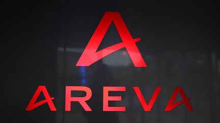 Le logo de l'ancienne société Areva dans une usine à Beaumont-Hague (Manche), le 16 décembre 2015. (CHARLY TRIBALLEAU / AFP)