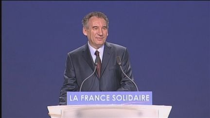 François Bayrou au Zenith de Paris, dimanche 25 mars 2012 (FTV)