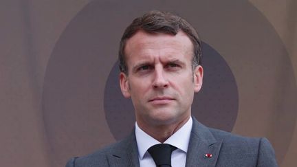 Emmanuel Macron en Russie : un voyage diplomatique risqué à 63 jours de la présidentielle