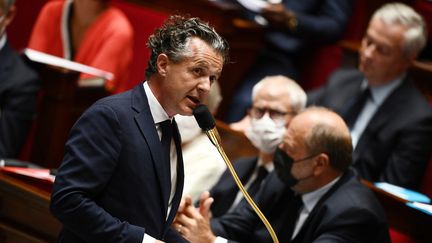 Le ministre de la Transition écologique, Christophe Béchu, à l'Assemblée nationale, le 19 juillet 2022.&nbsp; (CHRISTOPHE ARCHAMBAULT / AFP)