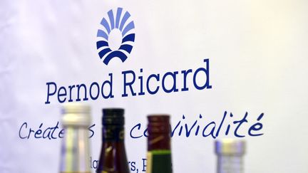 Une présentation de Pernod Ricard, le 11 février 2016 à Paris. (ERIC PIERMONT / AFP)