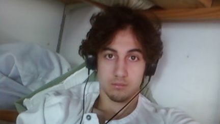 Photo de&nbsp;Djokhar Tsarnaev, pr&eacute;sent&eacute;e par le parquet am&eacute;ricain lors du proc&egrave;s du jeune accus&eacute; des attentats de Boston, le 23 mars 2015. (REUTERS)