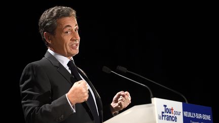 Nicolas Sarkozy en&nbsp;meeting à Neuilly-sur-Seine (Hauts-de-Seine), le 7 novembre 2016. (ERIC FEFERBERG / AFP)