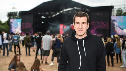 Matthieu Pigasse aux Eurockéennes de Belfort dont il est le président en juillet 2016.
 (Sebastien Bozon / AFP)