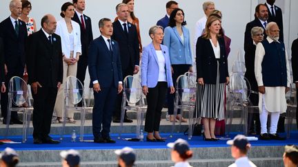 La tribune présidentielle lors du défilé militaire du 14-juillet sur l'avenue des Champs-Elysées à Paris le 14 juillet 2023. (EMMANUEL DUNAND / AFP)