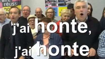 Capture d'écran d'une vidéo dans laquelle l'ancien ministre Frédéric Cuvillier pousse la chansonnette contre le Front national.&nbsp; (FACEBOOK)