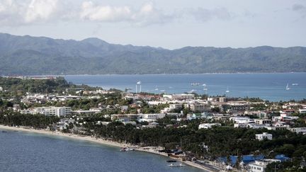 L'île de Boracay, aux Philippines, le 26 avril 2018, jour de sa fermeture aux touristes. (NOEL CELIS / AFP)