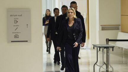 Marine Le Pen au procès des assistants parlementaires du FN,  à Paris, le 13 novembre 2024. (GEOFFROY VAN DER HASSELT / AFP)