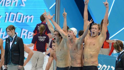 Fabien Gilot, Clément Lefert et Amaury Leveaux, champions olympiques à Londres avec Yannick Agnel sur le relais 4x100m