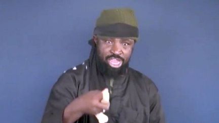 Abubakar Shekau, le leader de Boko Haram. Capture d'écran de la vidéo publiée par Boko Haram le 17 février 2015.  

 (AFP PHOTO/BOKO HARAM)