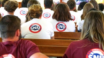 Des adolescents participent à un "séjour de cohésion" du Service national universel à Vassieux-en-Vercors (Drôme), le 21 juin 2022. (NICOLAS GUYONNET / HANS LUCAS / AFP)