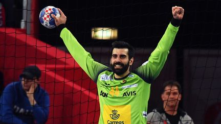 Le gardien de l'équipe espagnole de handball,&nbsp;Rodrigo Corrales, le 26 janvier 2018 à Zagreb (Croatie). (ANDREJ ISAKOVIC / AFP)