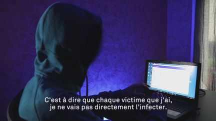 Pour "Envoyé spécial", un pirate informatique montre comment rançonner les internautes