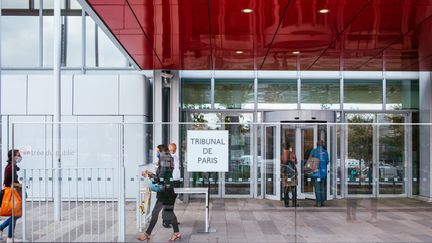 Le tribunal de Paris où se tient le procès des attentats de janvier 2015, à la Porte de Clichy, le 1er septembre 2020 (photo d'illustration). (MATHIEU MENARD / HANS LUCAS / AFP)