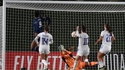 Marie-Antoinette Katoto a ouvert le score pour le PSG. (PIERRE-PHILIPPE MARCOU / AFP)