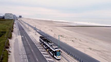 Belgique : le tramway du littoral propose un voyage unique au plus près de la mer