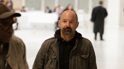 Vincent Crase, ancien adjoint sécurité du parti En marche !, arrive au tribunal de grande instance de Paris, le 19 février 2019, pour être entendu par un juge. (GEOFFROY VAN DER HASSELT / AFP)