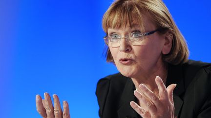 Marie-George Buffet, d&eacute;put&eacute;e communiste du Front de gauche, dans l'&eacute;mission "Le Grand Journal" de Canal+, le 12 avril 2012. (BERTRAND GUAY / AFP)