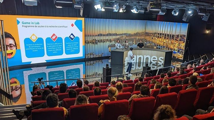 Plusieurs chercheurs dont le professeur en psychologie Todd Lubart, ont tenu une conférence lors du Festival international de jeux de Cannes. (Palais des Festivals et des Congrès de Cannes)