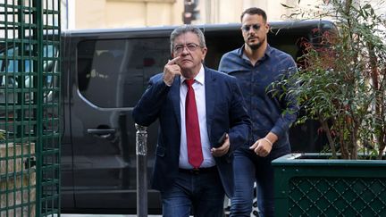 Jean-Luc Mélenchon, leader du parti La France insoumise, à Paris, le 29 avril 2022. (THOMAS COEX / AFP)