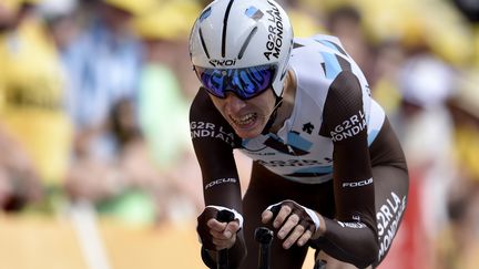 Romain Bardet (AG2R-La Mondiale) pendant le chrono (ERIC FEFERBERG / AFP)