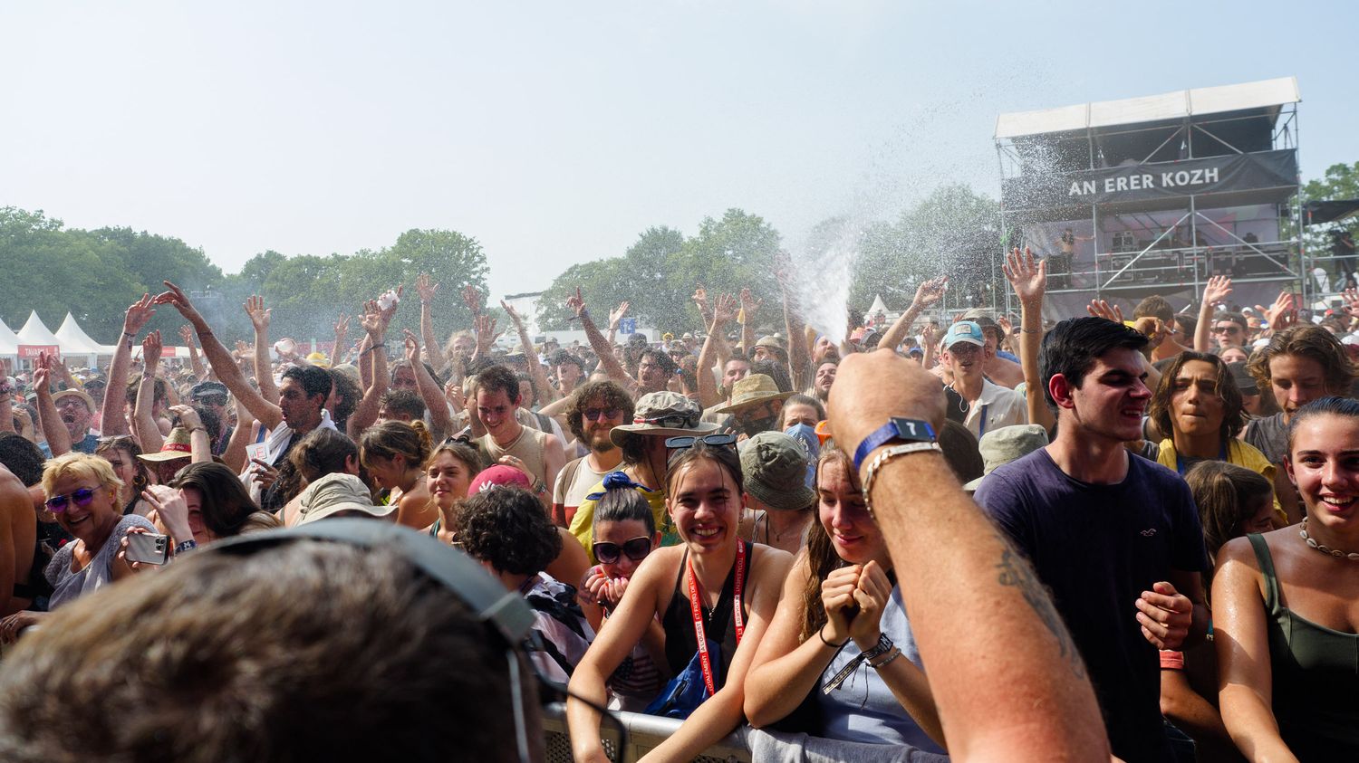 Festival Des Vieilles Charrues : "Pour La Ville De Carhaix, C'est Un ...