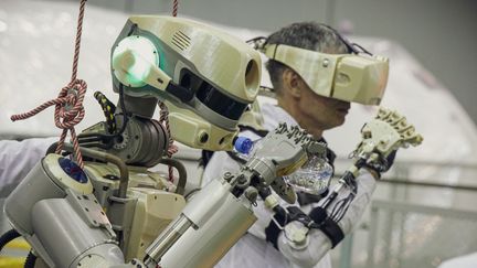 Fiodor, le premier robot russe à aller dans l'espace, lors d'une présentation le 26 juillet 2019. (AFP)